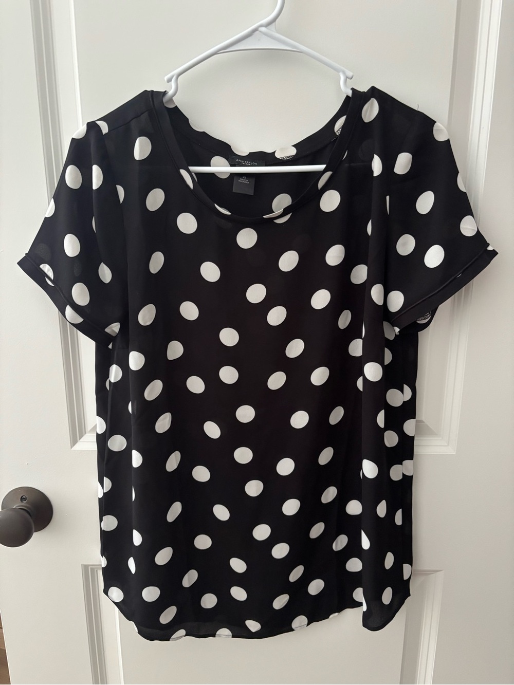 Ann Taylor Black and White Polka Dot Short Sleeve Blouse